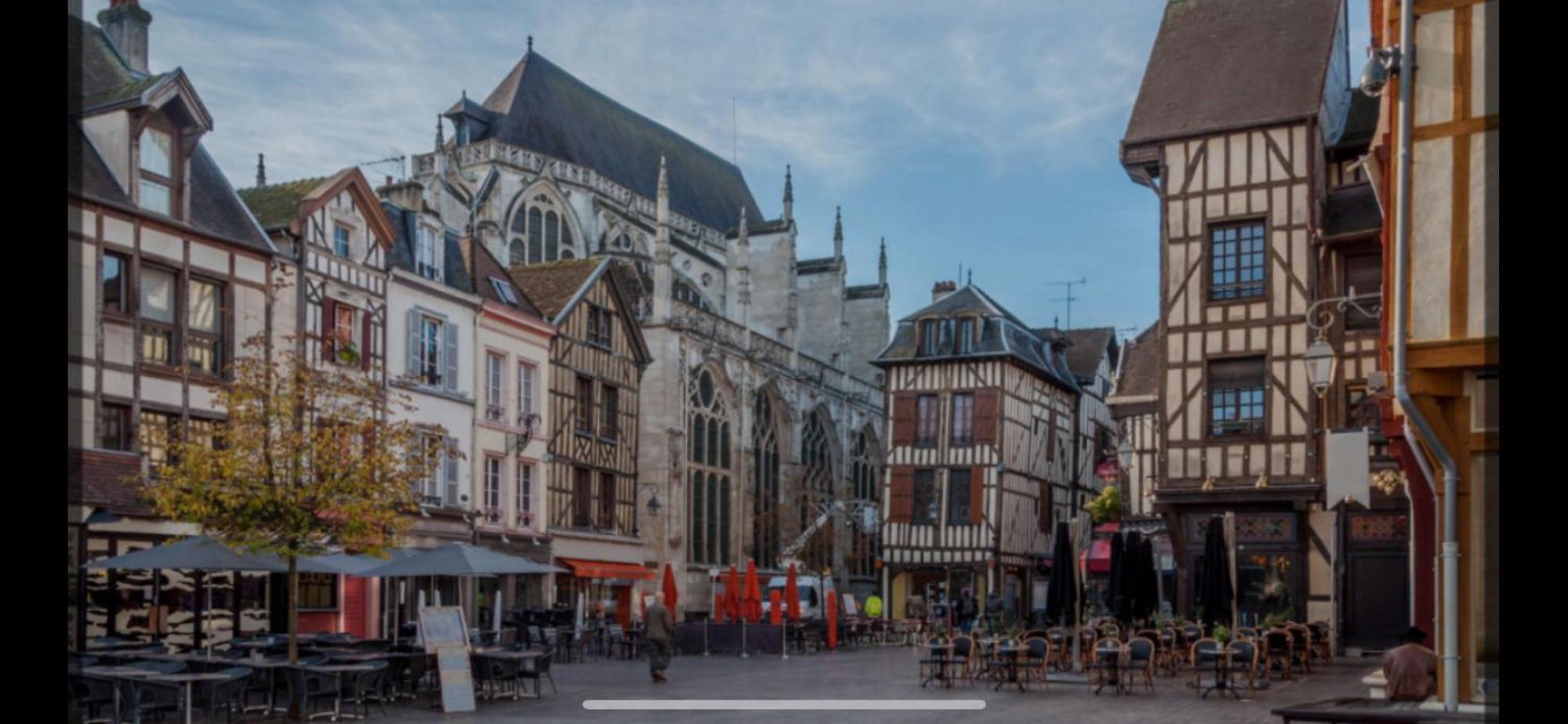 Apartmán Le Treize Au Coeur Du Bouchon Troyes Exteriér fotografie